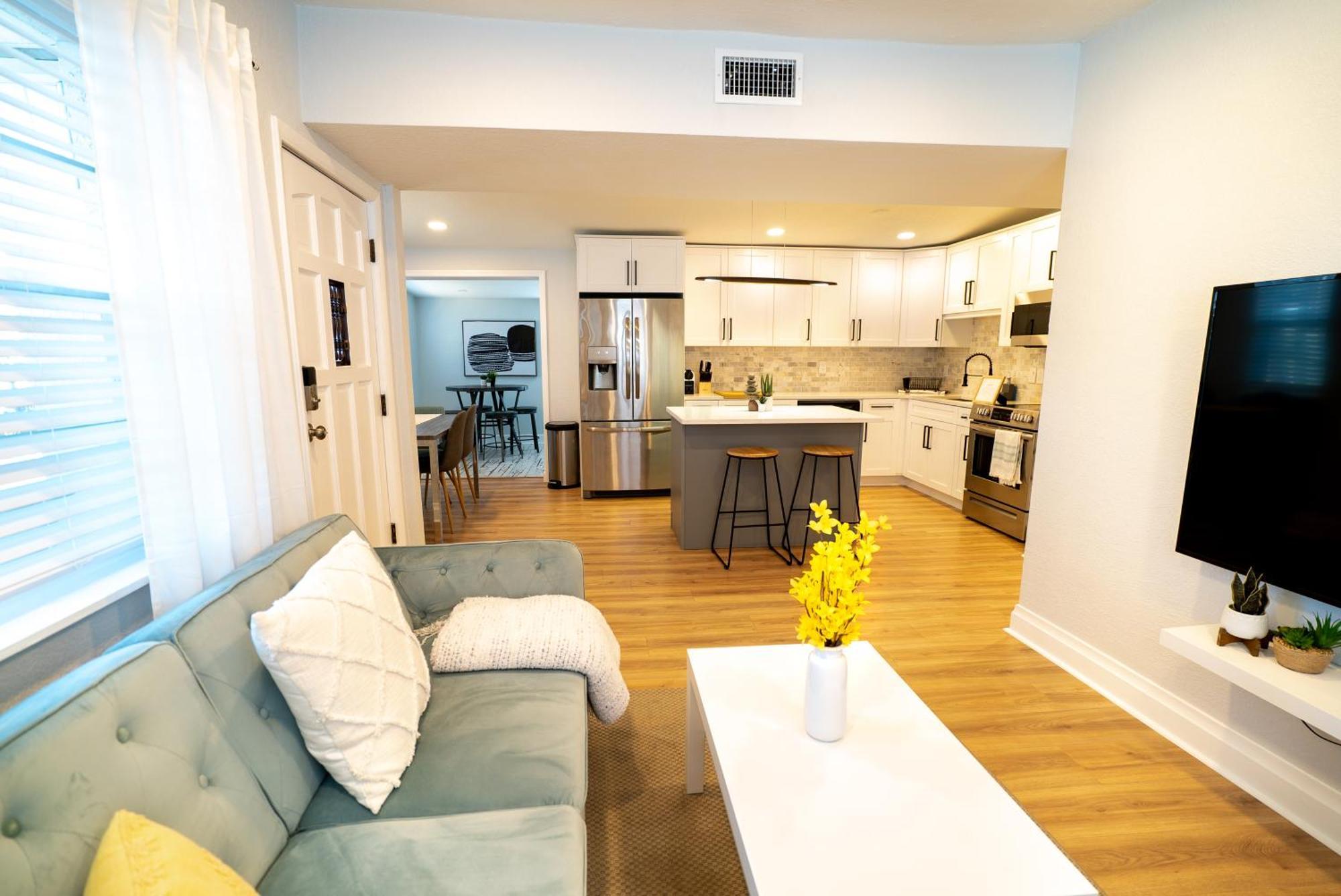Chic & Stylish Location Holiday home