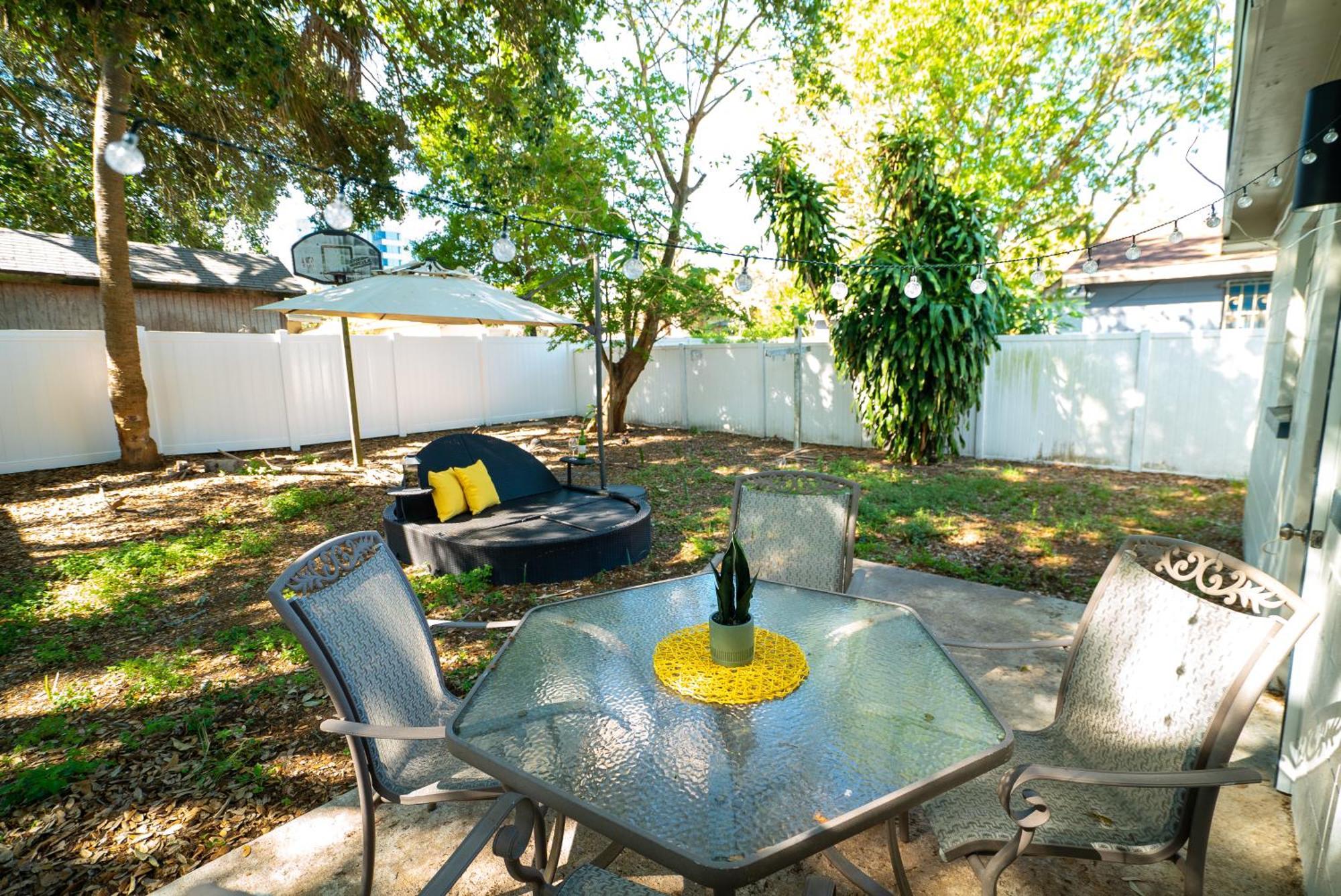 Chic & Stylish Location Tampa